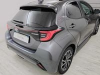 Usata Toyota Yaris Hybrid Style 92 CV (67 kW) 2022 Grigio Berlina