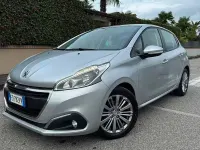 Usata Peugeot 208 75 CV (55 kW) 2016 Grigio Utilitaria