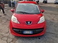 Usata Peugeot 107 68 CV (50 kW) 2009 Rosso Utilitaria
