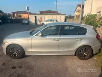 Usata BMW 118 Lifestyle 143 CV (105 kW) 2011 Grigio Utilitaria