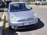 Usata Ford Fiesta Ghia 90 CV (66 kW) 2006 Utilitaria