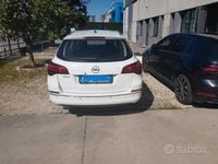 Gebraucht Opel Astra 140 PS (102 kW) 2013 Weiß Kombi
