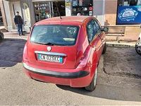 Usata Lancia Ypsilon 60 CV (44 kW) 2004 Rosso Utilitaria