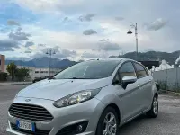Usata Ford Fiesta 75 CV (55 kW) 2014 Grigio Utilitaria