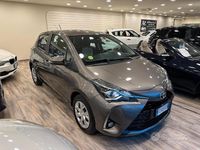 Usata Toyota Yaris Lounge 111 CV (81 kW) 2019 Grigio Berlina