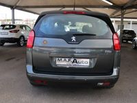 usata Peugeot 5008 1.6 HDi 115CV 7 posti