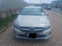 Usata Mercedes GLA200 156 CV (114 kW) 2016 Grigio SUV