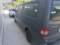 Usata VW Caravelle 131 CV (96 kW) 2007 Grigio Furgone
