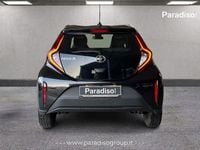 Käytetty Toyota Aygo X Active 72 HP (52 kW) 2025 Musta Katumaasturi