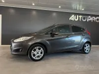 Usata Ford Fiesta Titanium 95 CV (69 kW) 2016 Grigio Utilitaria