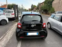 Usata Smart ForFour 71 CV (52 kW) 2018 Nero Utilitaria