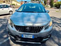 Usata Peugeot 2008 99 CV (72 kW) 2018 SUV