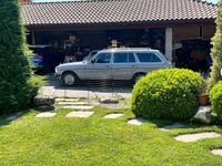 Begagnad Mercedes 200 109 HK (80 kW) 1984 Grå Kombi