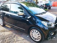 Usata VW up! Highline 75 CV (55 kW) 2016 Nero Utilitaria