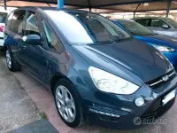 Usata Ford S-MAX Titanium 163 CV (119 kW) 2013 Blu Monovolume