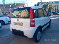 Occasion Fiat Panda 4x4 Climbing 60 ch (44 kW) 2009 Blanc Citadine