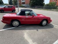 Usata Alfa Romeo Spider 122 CV (89 kW) 1992 Rosso Cabrio