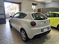 Usata Alfa Romeo MiTo Distinctive 119 CV (87 kW) 2012 Beige Utilitaria