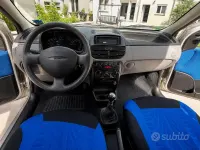 Usata Fiat Punto Emotion 60 CV (44 kW) 2003 Grigio Utilitaria