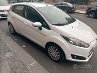 Usata Ford Fiesta Business Edition 75 CV (55 kW) 2016 Bianco Berlina