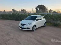 Usata Lancia Ypsilon S 95 CV (69 kW) 2013 Bianco Utilitaria