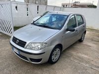 Usata Fiat Punto Active 70 CV (51 kW) 2005 Grigio Berlina