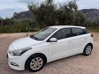 Usata Hyundai i20 GO! 74 CV (54 kW) 2016 Bianco Berlina