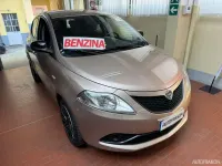 Usata Lancia Ypsilon Gold 68 CV (50 kW) 2020 Beige Utilitaria