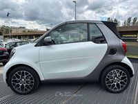 Usata Smart ForTwo Electric Drive Prime 41 kW (56 CV) 2021 Bianco Cabrio