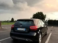 Usata Mercedes A180 109 CV (80 kW) 2016 Nero Utilitaria