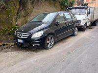 Usata Mercedes B200 140 CV (102 kW) 2009 Monovolume