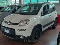 Usata Fiat Panda 4x4 S 86 CV (63 kW) 2019 Bianco Utilitaria
