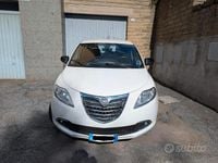 Usata Lancia Ypsilon Gold 69 CV (50 kW) 2015 Bianco Utilitaria