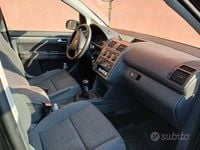 Usata VW Touran 105 CV (77 kW) 2009 Nero Monovolume