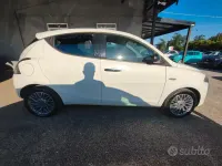Usata Lancia Ypsilon S 85 CV (62 kW) 2011 Bianco Utilitaria