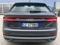 Usata Audi Q8 286 CV (210 kW) 2021 Grigio SUV