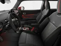 Nuova Mini John Cooper Works 2026 Nanuq white Utilitaria
