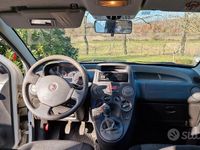Usata Fiat Panda 4x4 Climbing 75 CV (55 kW) 2011 Bianco Utilitaria