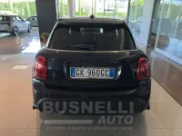 Usata Mini Cooper Classic 136 CV (100 kW) 2022 Midnight black Utilitaria