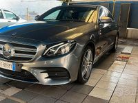 Usata Mercedes E220 Avantgarde 170 CV (125 kW) 2019 Grigio Berlina
