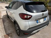 Usata Renault Captur 100 CV (73 kW) 2019 Grigio SUV
