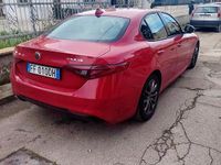 Usata Alfa Romeo Giulia 150 CV (110 kW) 2016 Rosso Berlina