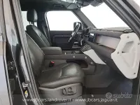 Usata Land Rover Defender Dynamic 200 CV (147 kW) 2022 Grigio SUV