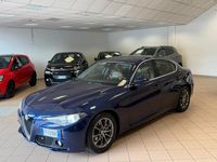 Usata Alfa Romeo Giulia Super 150 CV (110 kW) 2016 Blu Berlina