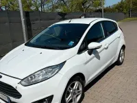 Usata Ford Fiesta 75 CV (55 kW) 2014 Bianco Utilitaria