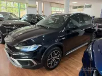 Usata Fiat Tipo Cross 131 CV (96 kW) 2022 Blu Berlina