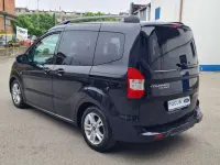Usata Ford Courier Titanium 99 CV (72 kW) 2019 Nero Monovolume