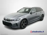 Usata BMW 330e M Sport 292 CV (214 kW) 2025 Grigio Station wagon