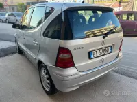 Usata Mercedes A200 82 CV (60 kW) 2001 Grigio Berlina