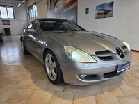 Usata Mercedes SLK200 163 CV (119 kW) 2005 Argento Cabrio